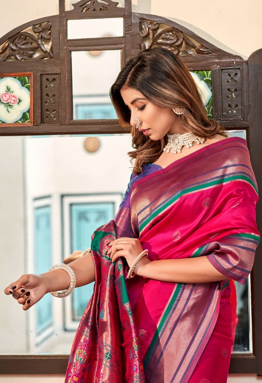 sarees-wholesaler-surat-d7deef4a52477a38f3faa78171beae13